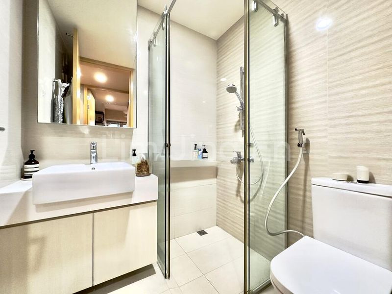 2 Bed Condo for Sale in  Thomson Three - Image 1